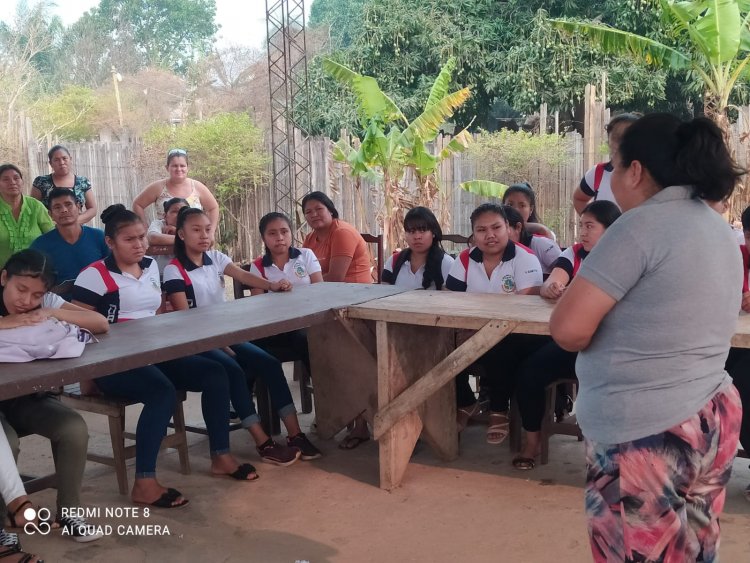 Implementación de Talleres para Fortalecer la Lengua Guarayu en las Unidades Educativas del Distrito de Urubichá.