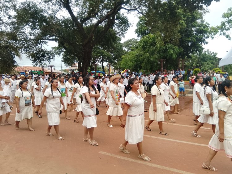 Guarayos celebra 35 años de creación con desfile cívico y unidad provincial