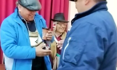 DIRECTOR GENERAL EJECUTIVO DEL IPELC. WALTER GUTIÉRREZ MENA, SE REUNIÓ CON EL ALCALDE Y CONCEJALES DEL GAM. DE TIAHUANACO.