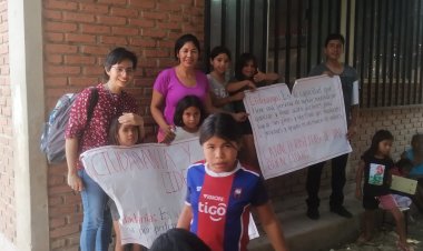 CAPACITACIÓN A LOS ESTUDIANTES DEL COLEGIO JUANA DEGUI SOBRE CIUDADANIA Y LIDERAZGO