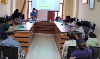 Instituto de Lengua y Cultura Quechua en un taller, trabajando los LINEAMIENTOS GENERALES PARA LA ELABORACION DEL PLAN ESTRATEGICO