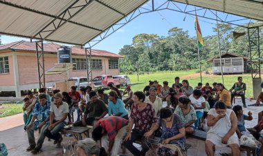 Taller de revisión y aprobación del currículum regionalizado de la Nación Yuqui