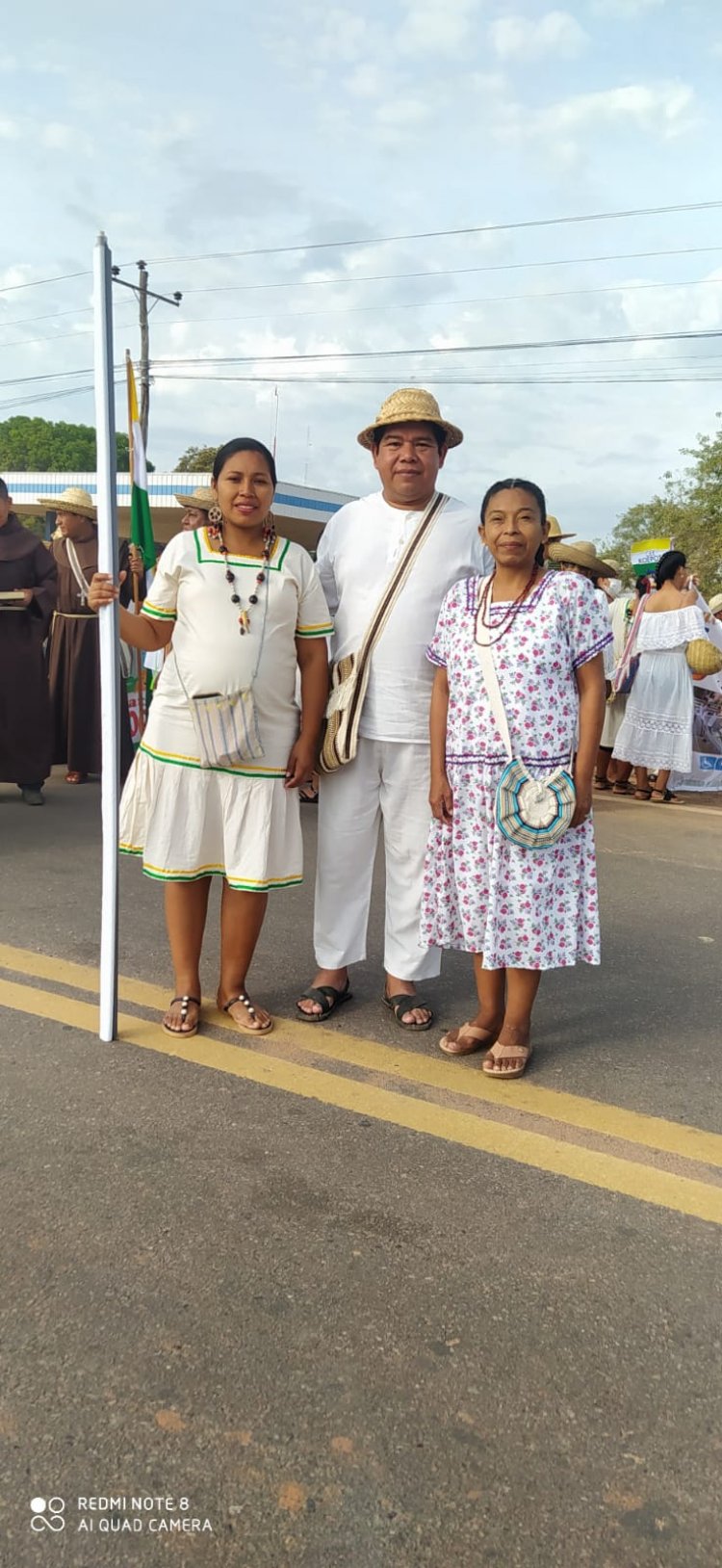 ILC GWARAYU dependiente del IPELC, participaron en la entrada Folclórica Cultural, dando realce a los 196 aniversario de Ascension de Guarayos.