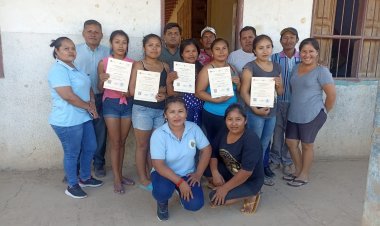 CERTIFICACIÓN A POSTULANTES MOJEÑO TRINITARIO A LA UNIDAD ACADEMICA MULTIETNICA LORENZA CONGO