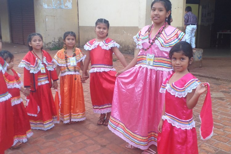 El ILC JOAQUINIANO desarrolla actividades culturales con niños de Nido Bilingüe familiar con