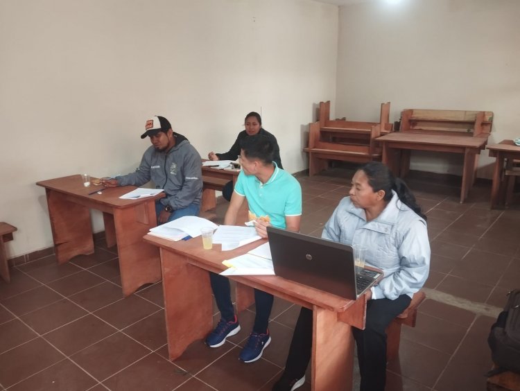 El ILC-GW y la UNIBOL Guarani APIAGUAIKI TÜPA lleva a cabo una actividad académica denominada “Taller de Neologismo Gwarayu”