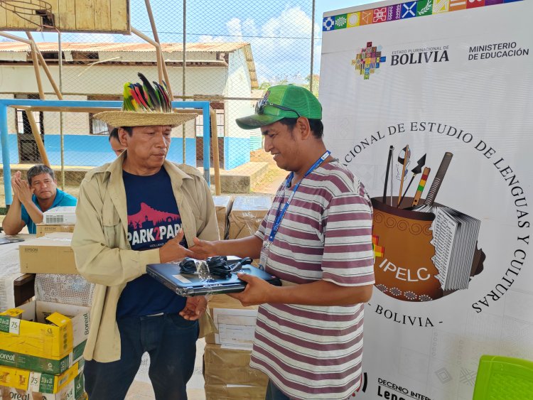 El IPELC entrega material de escritorio y equipamiento a los Institutos de Lengua y Cultura, Araona, Kabineña, Chacobo, Pacahura, Tacana y Ese Ejja