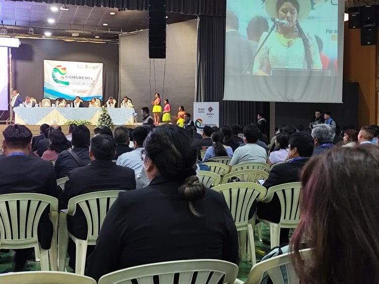 CONGRESO DE EDUCACIÓN DEPARTAMENTAL DE COCHABAMBA QUCHAPAMPA YACHAQAY-YACHACHIY JATUN TANTAKUY