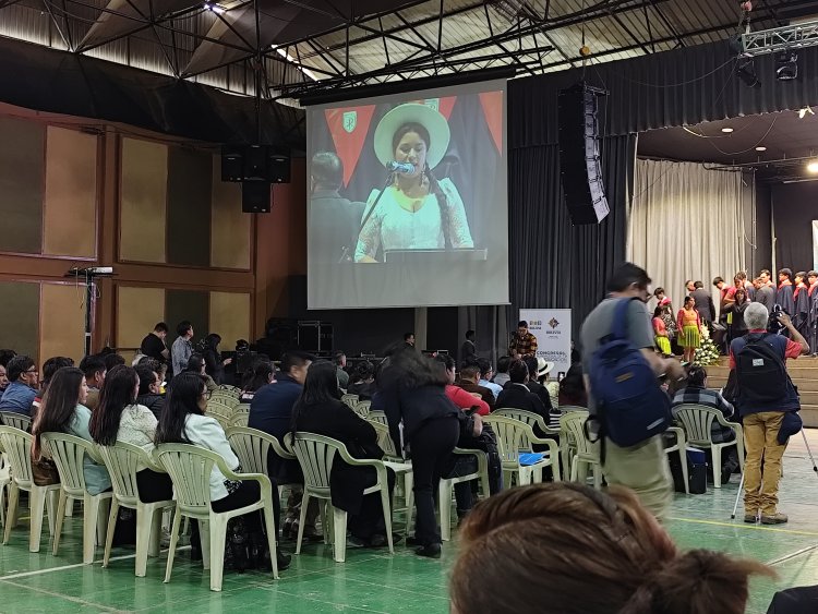 CONGRESO DE EDUCACIÓN DEPARTAMENTAL DE COCHABAMBA QUCHAPAMPA YACHAQAY-YACHACHIY JATUN TANTAKUY