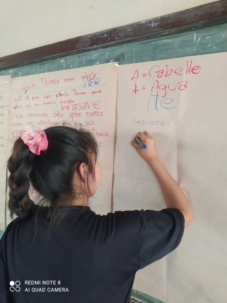 Estudiantes de Yaguarú se capacitan en escritura de la lengua Guarayu con el apoyo del (ILC-GW)