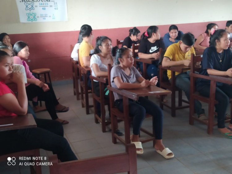 Estudiantes de Yaguarú se capacitan en escritura de la lengua Guarayu con el apoyo del (ILC-GW)