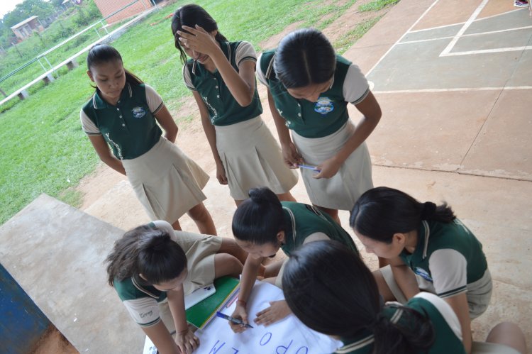 El ILC-GW impulsa la correcta escritura de la lengua Guarayu en jóvenes estudiantes