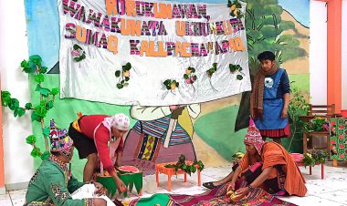 ILC - Quechua / QHIRUSIK Wasi P’utuqsi kitipi "Mariscal Andrés  de Santa  Cruz" Mama Yachaywasipi Taller Complementaria de Lengua Originaria Quechua chaninchay ruwakurqa.