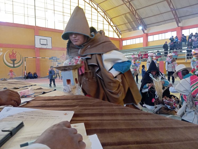 III ENCUENTRO DE BACHILLERES URUS Y I CONCURSO DE POESÍA Y DANZA  DE LA NACIÓN URU