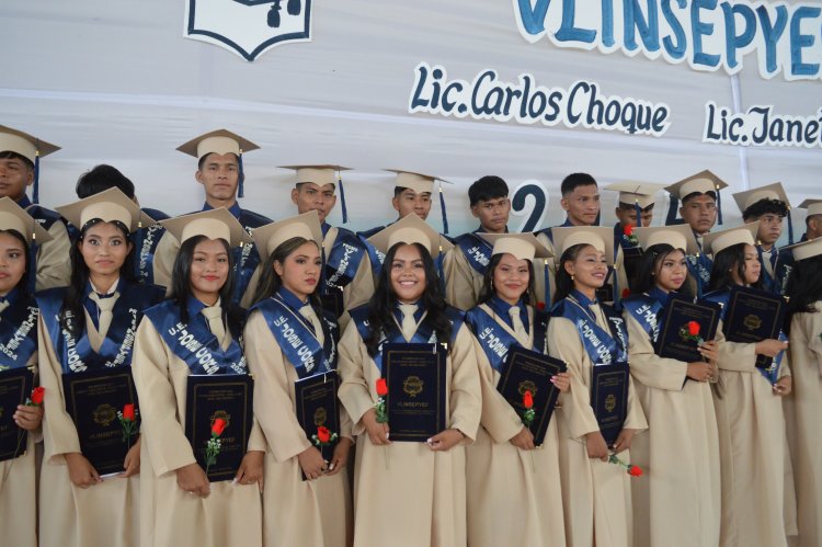 El coordinador del ILC-GWARAYU participa en la graduación de la Promoción VLINSEPYEF y entrega de certificados del idioma guarayu