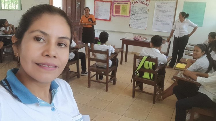 #IPELC #ILC-BAURE "SHI VIKAROW TO KAROWONONEV ESKOELIYE CARMELO PARADA" EL INSTITUTO DE LENGUA Y CULTURA BAURE REALIZA LA VISITA A LA U.E CARMELO PARADA, PARA HACER EL RESPECTIVO ACOMPAÑAMIENTO A LOS MAESTROS Y ESTUDIANTES EN LA IMPLEMENTACIÓN DE LA LENGUA ORIGINARIA BAURE EN EL AULA