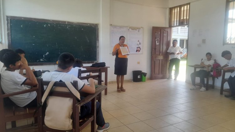 #IPELC #ILC-BAURE "SHI VIKAROW TO KAROWONONEV ESKOELIYE CARMELO PARADA" EL INSTITUTO DE LENGUA Y CULTURA BAURE REALIZA LA VISITA A LA U.E CARMELO PARADA, PARA HACER EL RESPECTIVO ACOMPAÑAMIENTO A LOS MAESTROS Y ESTUDIANTES EN LA IMPLEMENTACIÓN DE LA LENGUA ORIGINARIA BAURE EN EL AULA