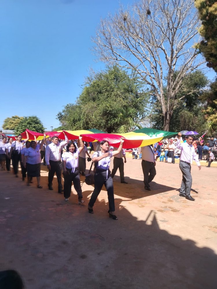 IPELC - ILC BAURE. LA NACIÓN BAURE RINDE HOMENAJE A NUESTRA QUERIDA PATRIA BOLIVIA EN SU BICENTENARIO