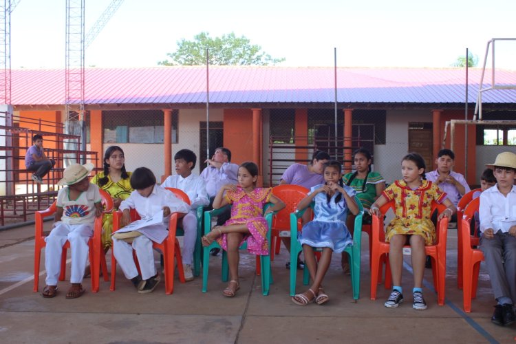 ILC-BAURE - IPELC, CONCURSO ESTUDIANTIL EN LENGUA ORIGINARIA BAURE: POESÍAS Y CONOCIMIENTOS BÁSICOS DE LA LENGUA BAURE